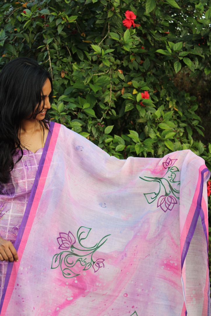 Lavender Linen Checked Set - Image 4