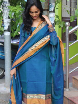 Mayil Neer Kurti Set