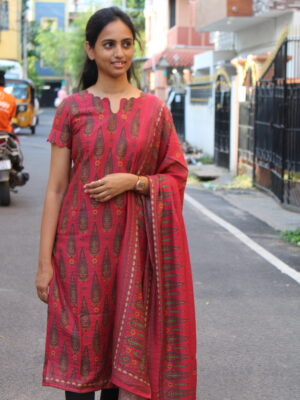 Ruby Paisley Kurti Set
