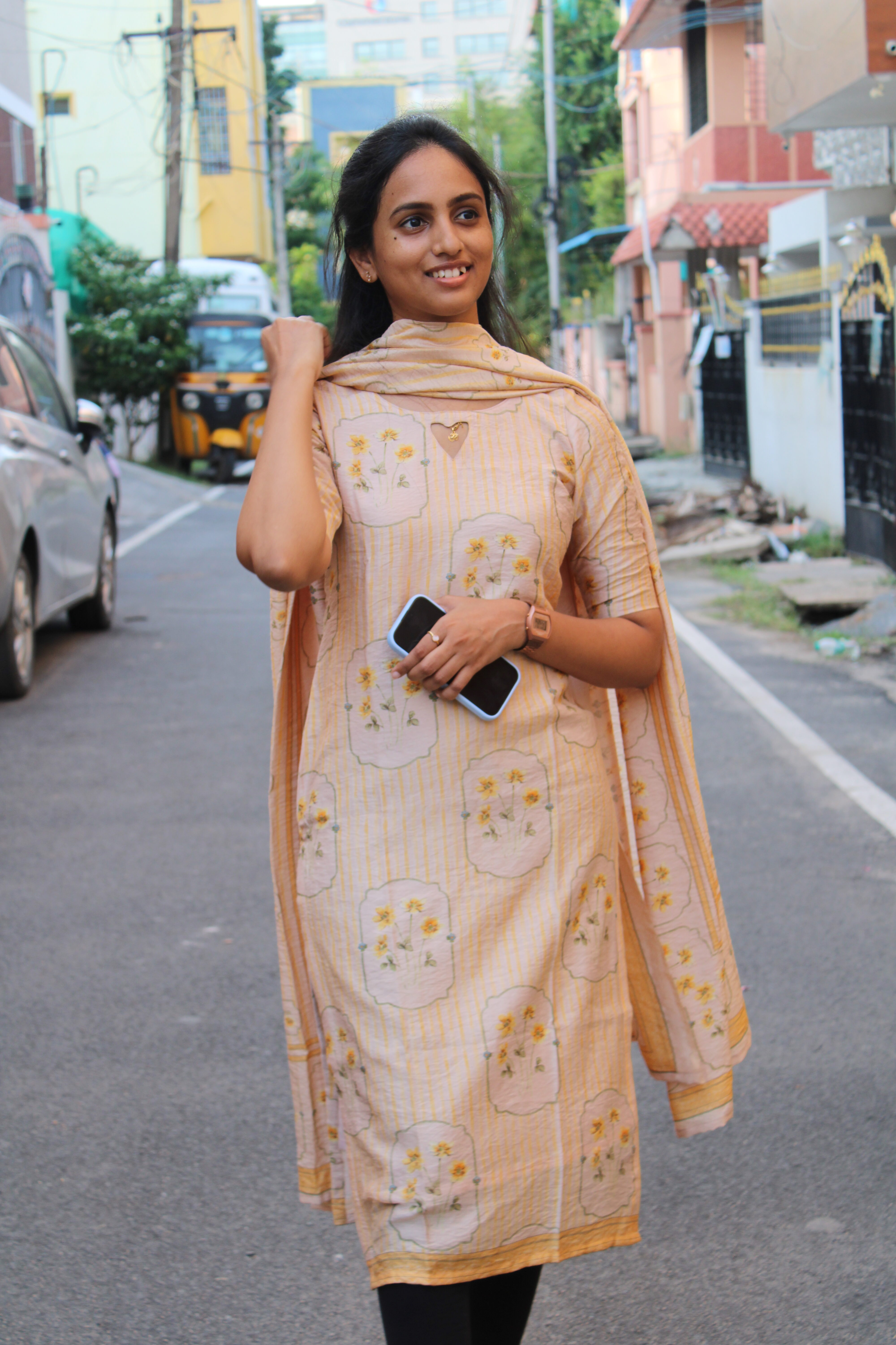 Onapookalam Kurti Set