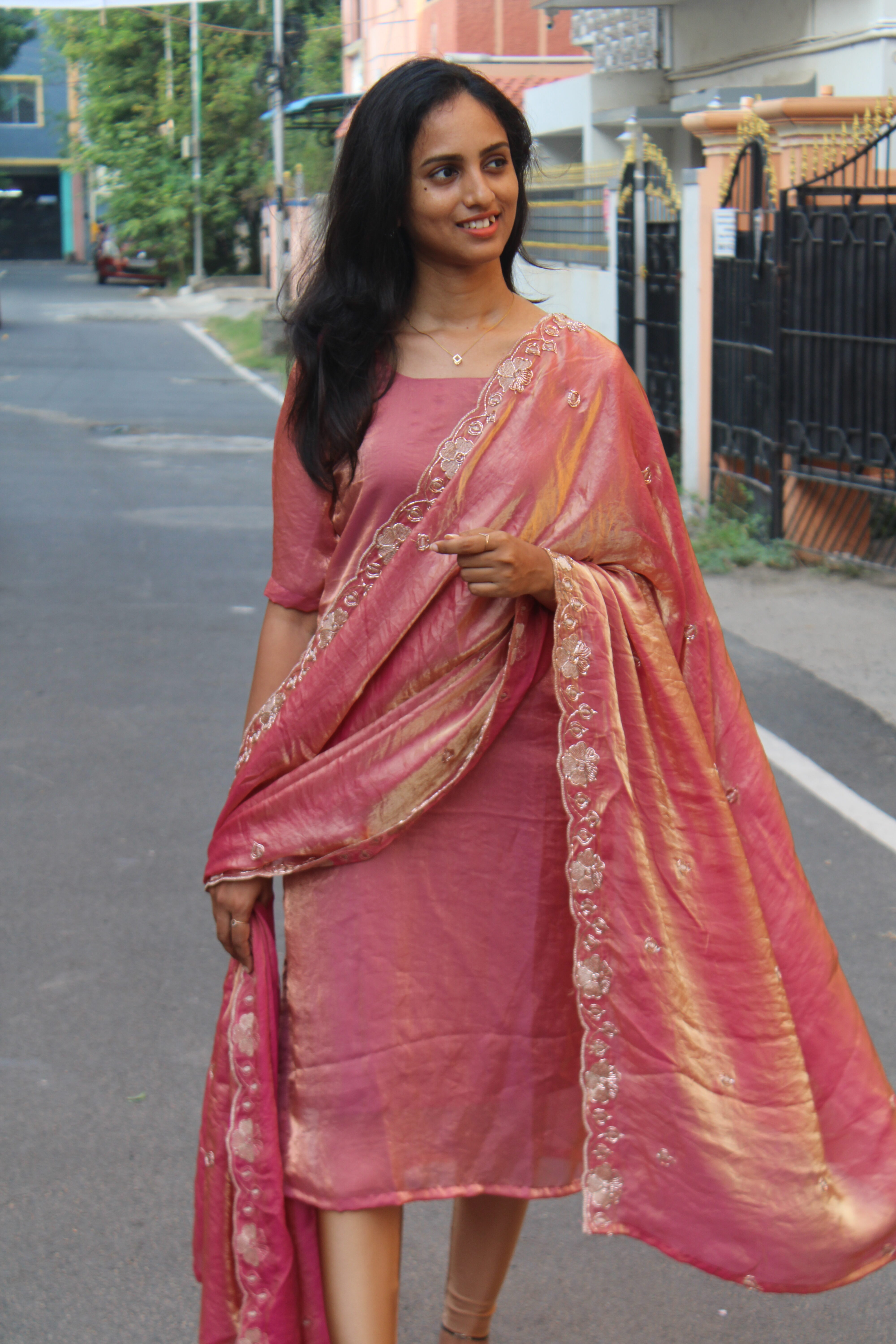 Blush Bloom Set - Image 2